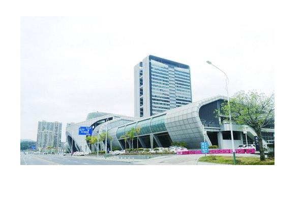 集美后溪長途汽車站主站房大挪移 最遠平移300多米