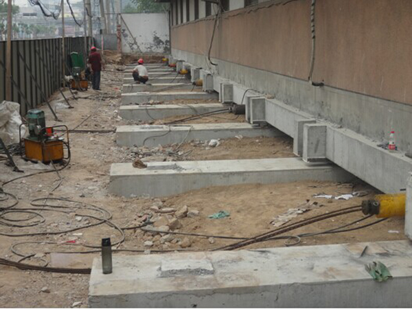 我院設計、施工的濟南工程職業技術學院3#樓整體平移工程順利完工